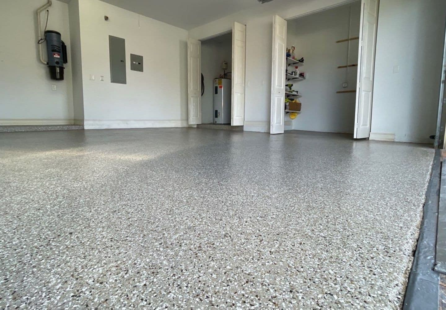 Huntsville, Alabama, One Day Garage Floor Coating | Floortek