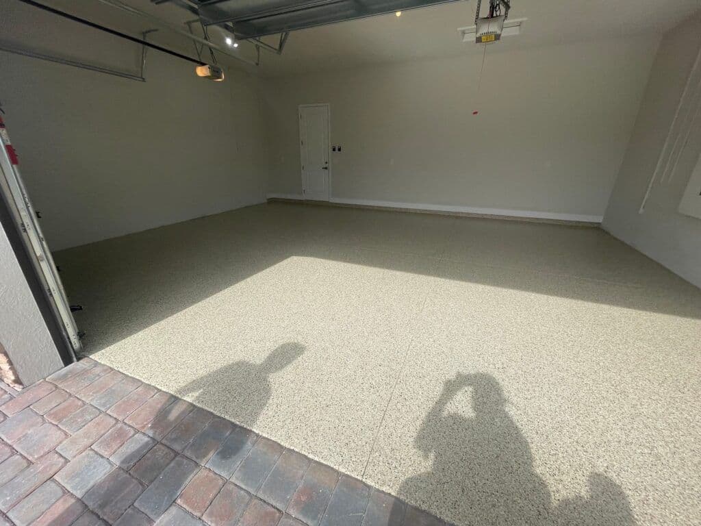 Polyaspartic vs Epoxy Floor Coating: Which Is the Best Option for Your Home?