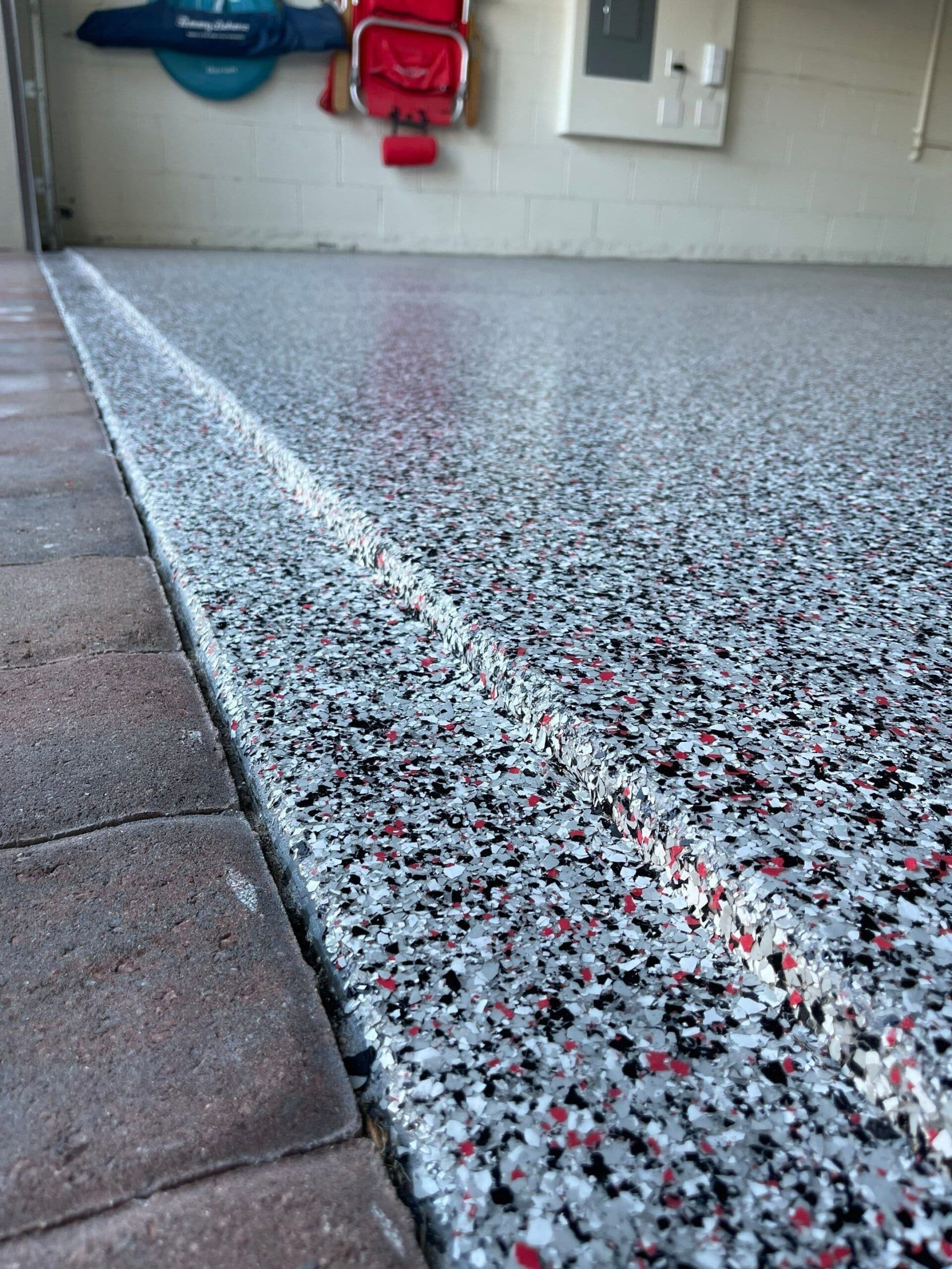 Epoxy vs. Polyaspartic Garage Coatings in Stuart, FL: Why One Fails in the Heat